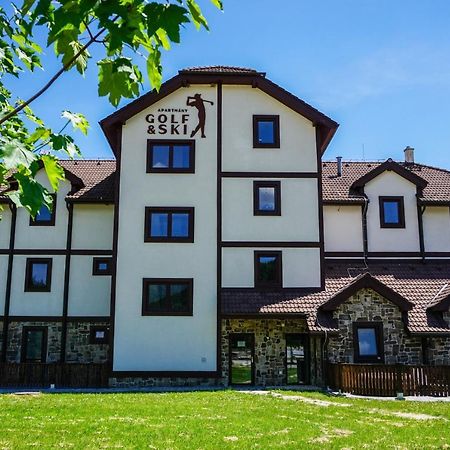 Apartmány GOLF&SKI Valča Exterior foto