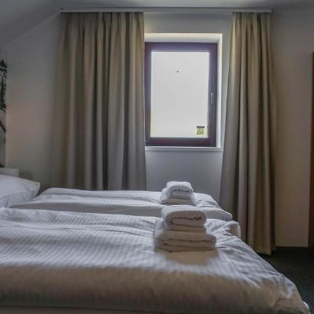 Apartmány GOLF&SKI Valča Exterior foto