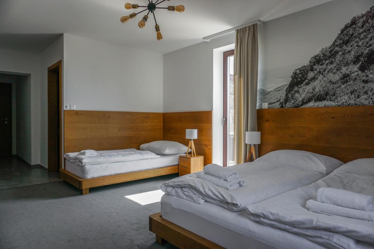 Apartmány GOLF&SKI Valča Exterior foto